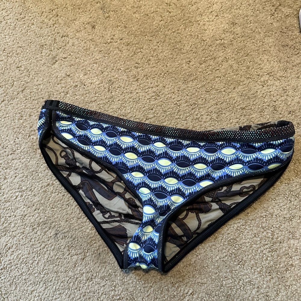 Maaji reversible bikini bottoms - Picture 5 of 5